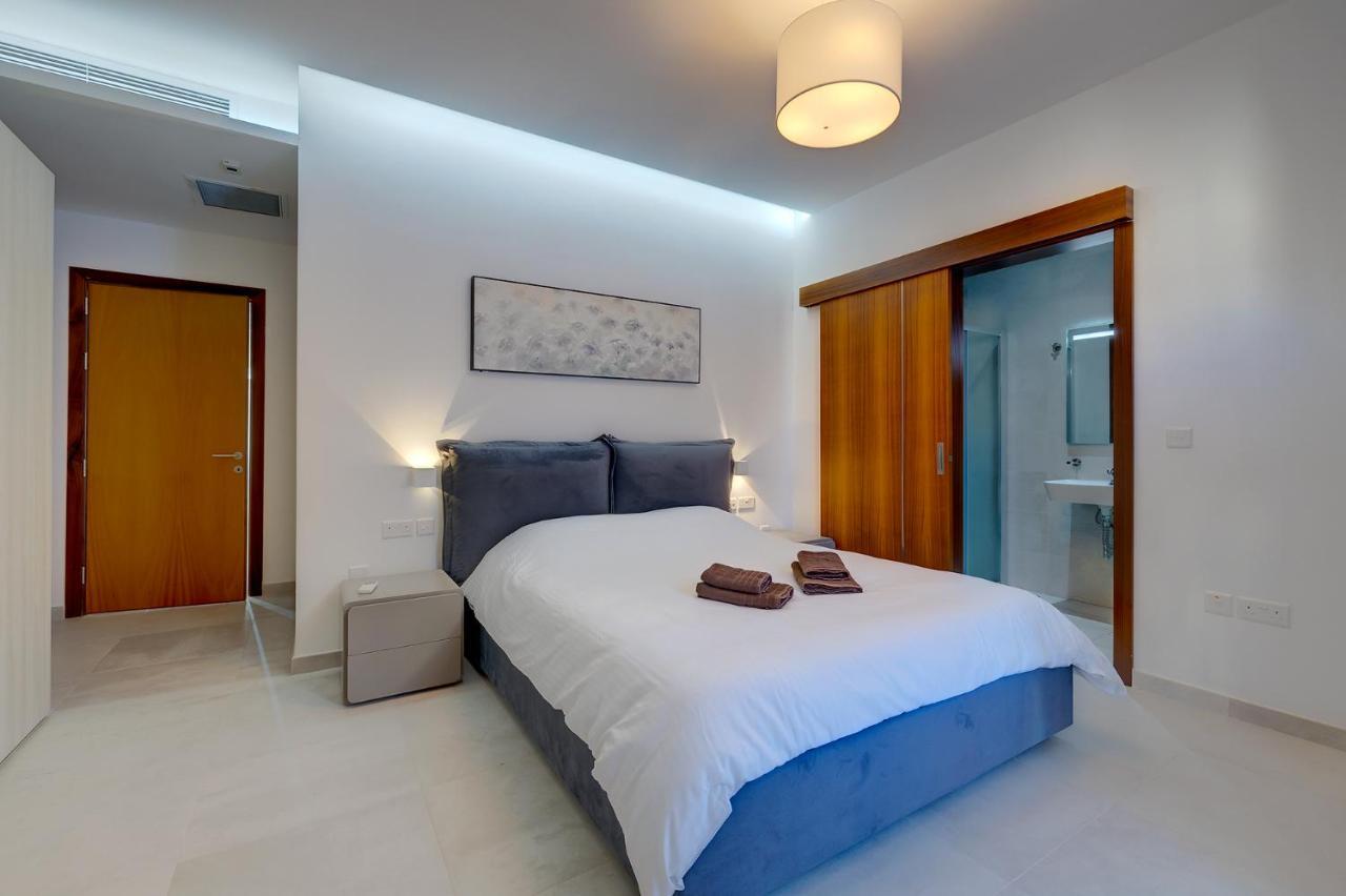 Superlative Apartment With Valletta And Harbour Views Sliema Exterior foto