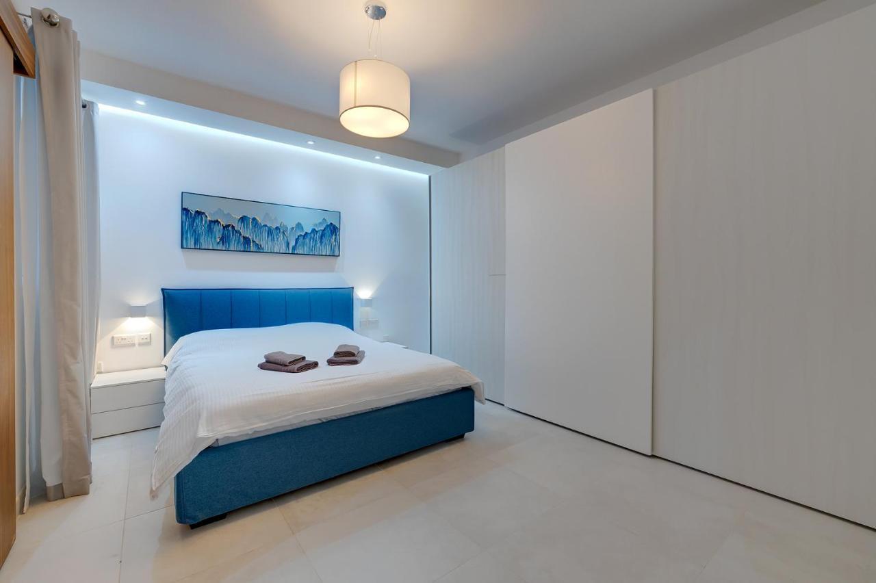 Superlative Apartment With Valletta And Harbour Views Sliema Exterior foto