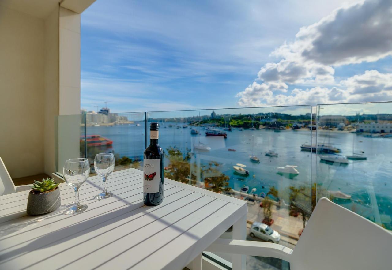 Superlative Apartment With Valletta And Harbour Views Sliema Exterior foto