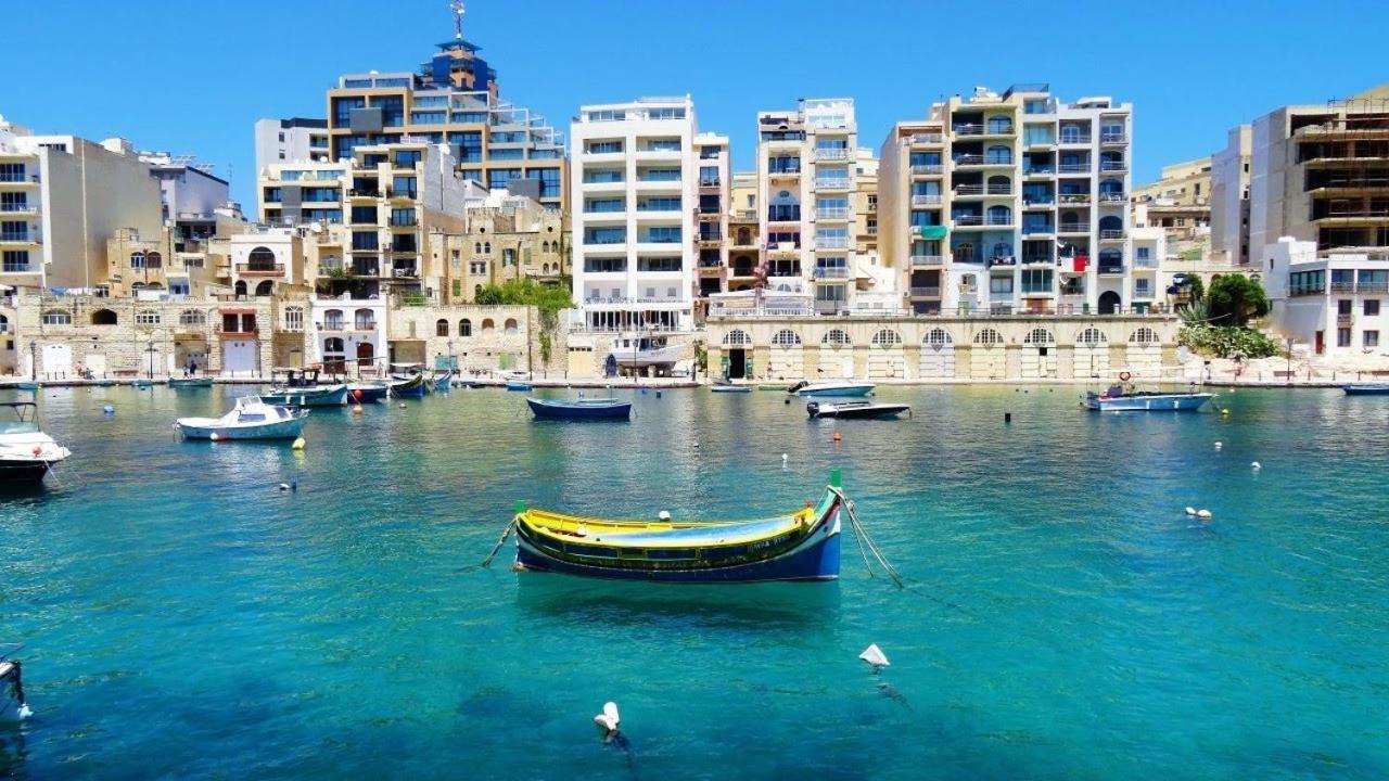 Superlative Apartment With Valletta And Harbour Views Sliema Exterior foto